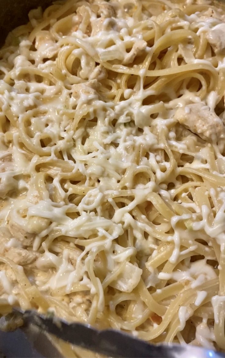 Cajun chicken mozzarella linguini
